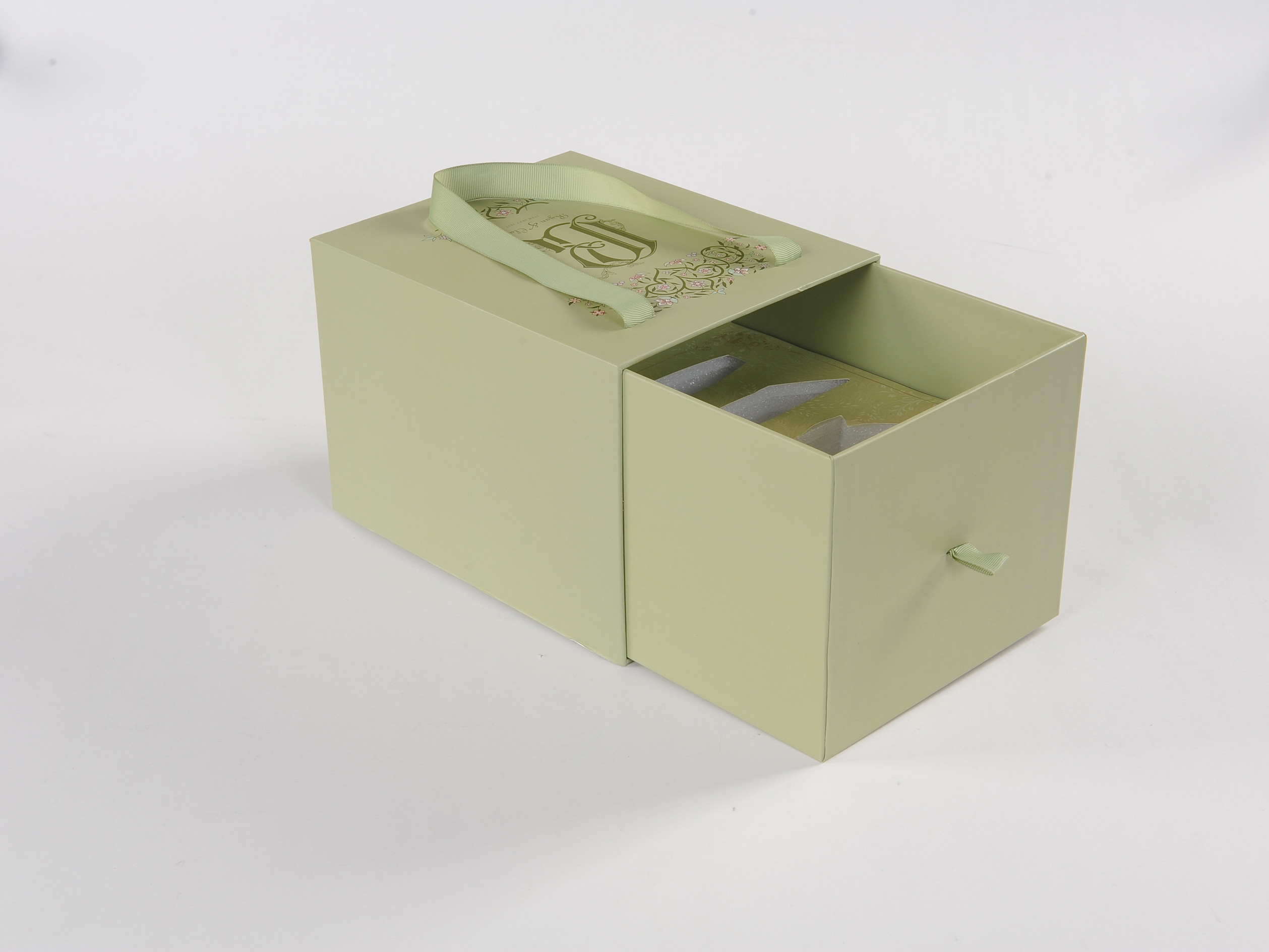 Professional Rigid Cardboard Gift Boxes Sturdy Folding Cardboard Gift Boxes
